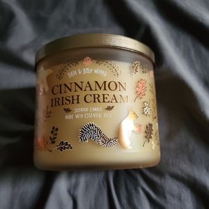 Cinnamon Irish Cream candle